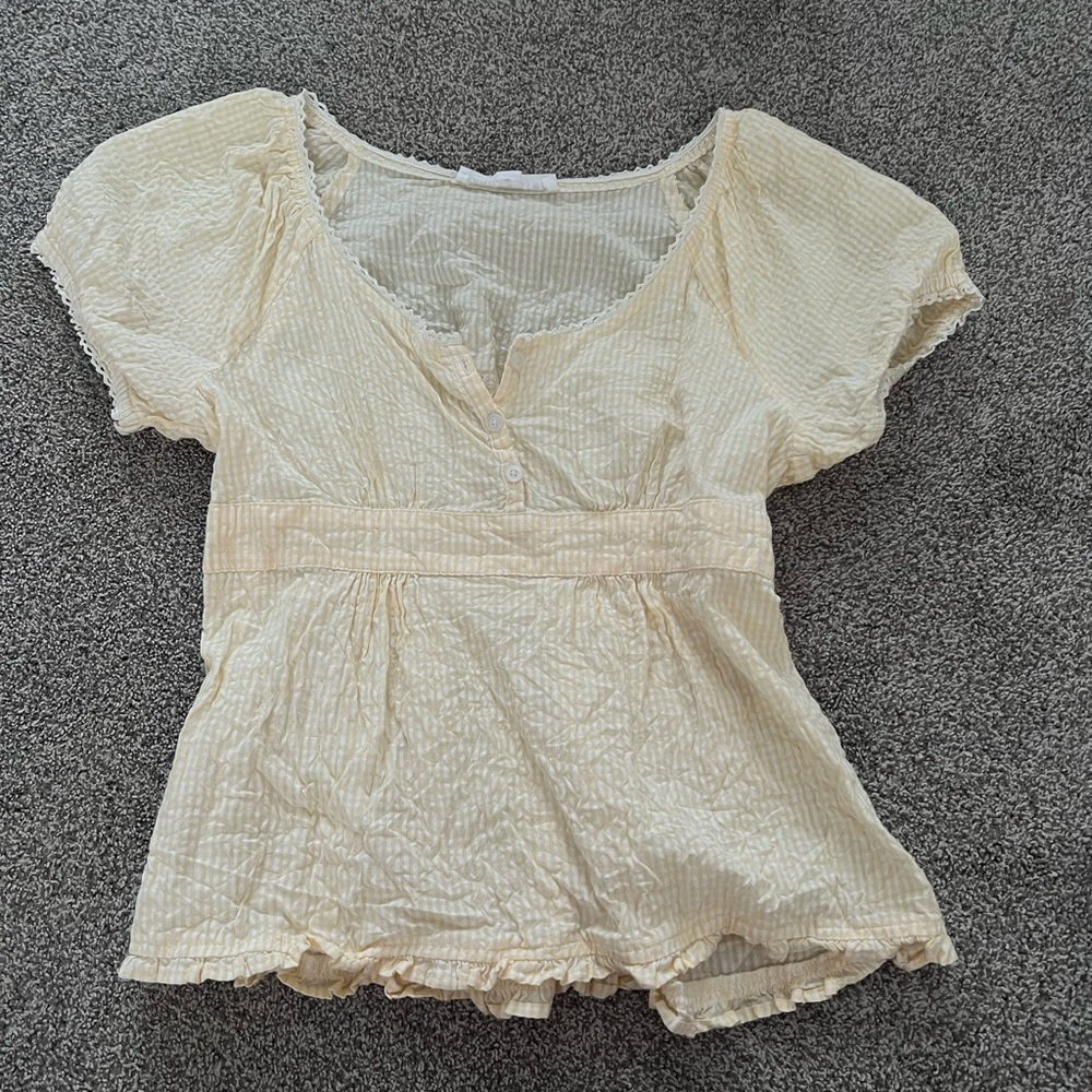 Yellow summer top. Size small.